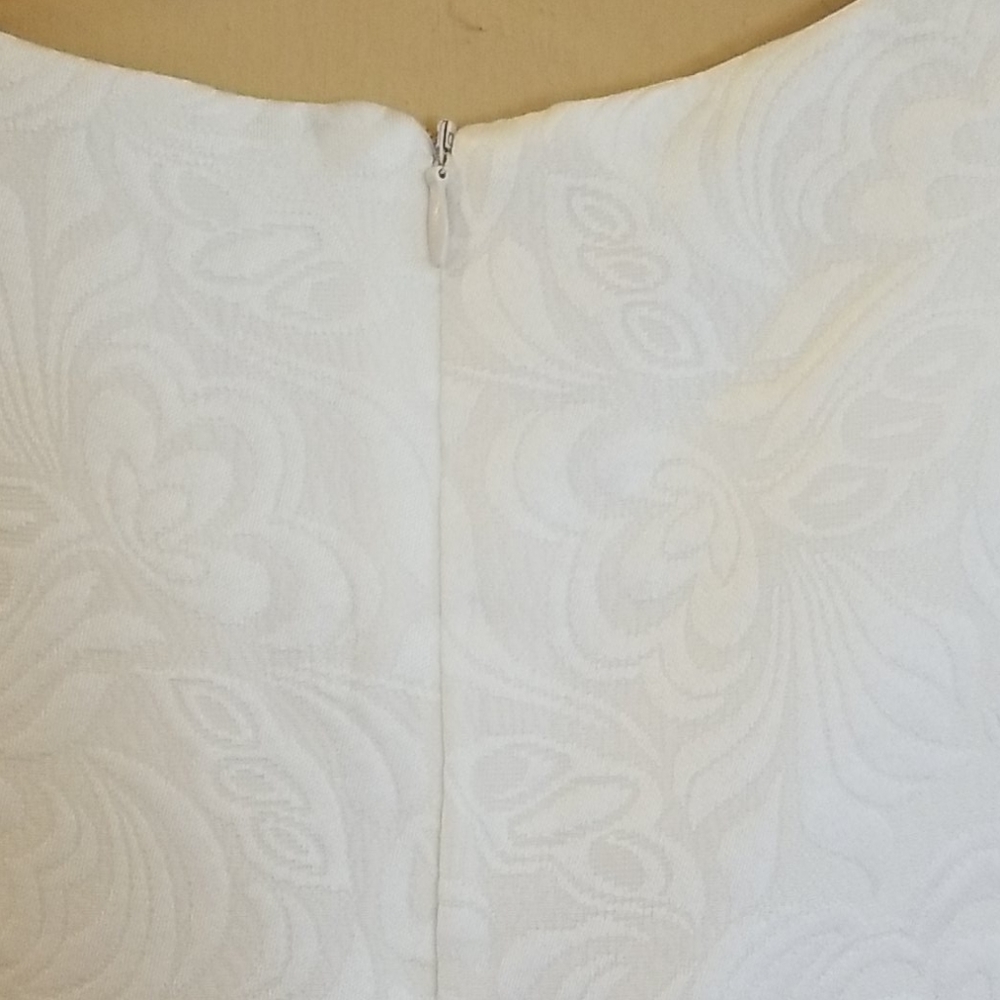 Cute Butterfly Dress White Size Small - Picture 5 of 7